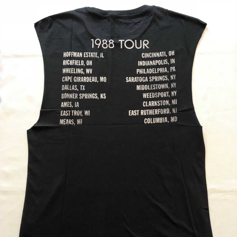 Guns N Roses 2-sided Muscle T-shirts S,M,L, XL NWT - Picture 2 of 6